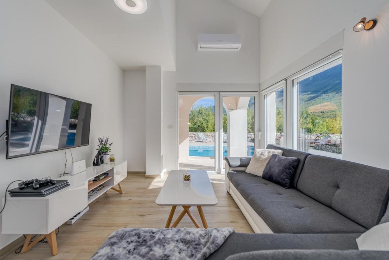 Villa Salvia Zagvozd ภายนอก รูปภาพ