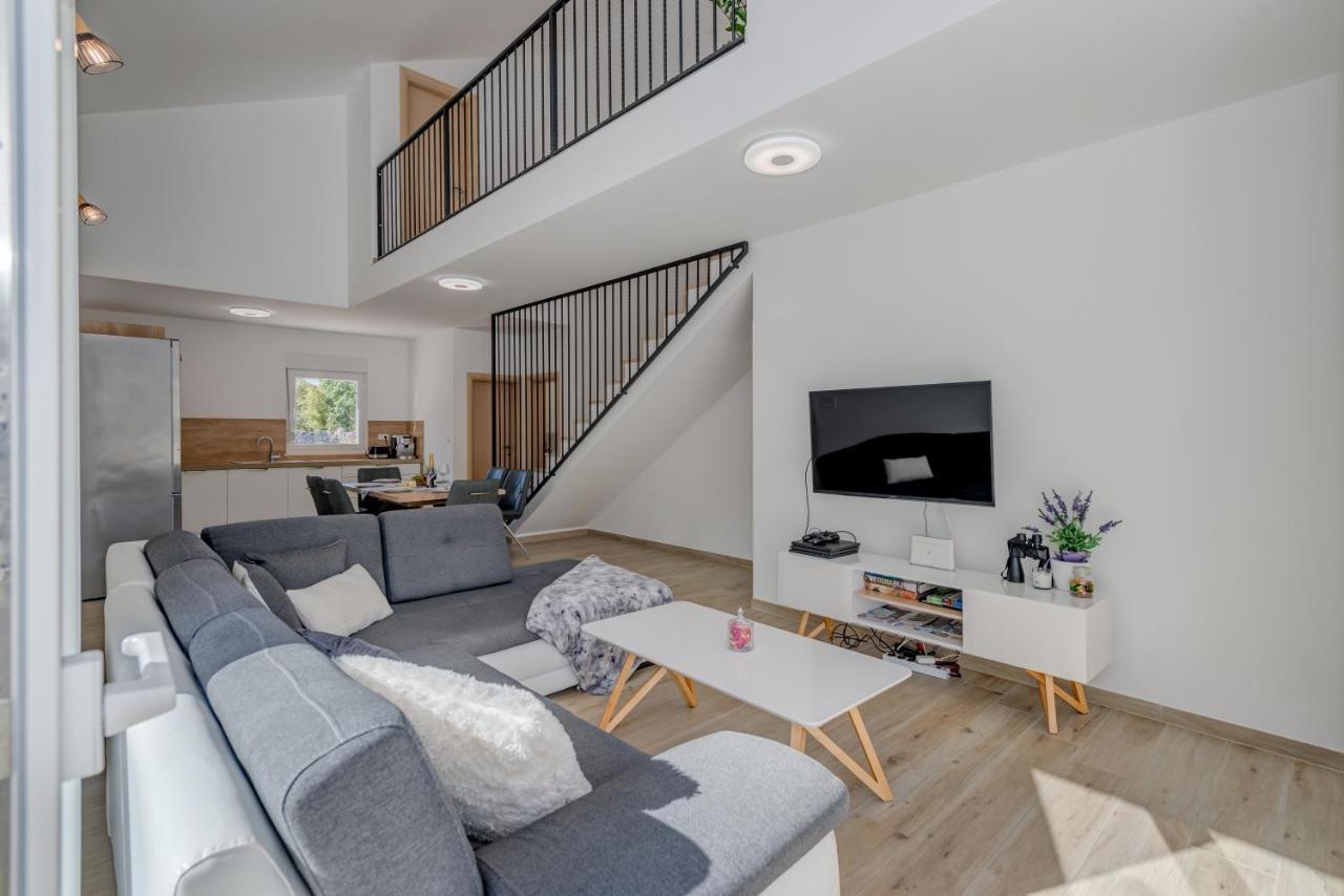 Villa Salvia Zagvozd ภายนอก รูปภาพ